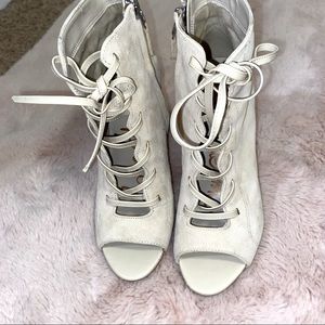 Sam Edelman Beige Nude Lace Up Heels